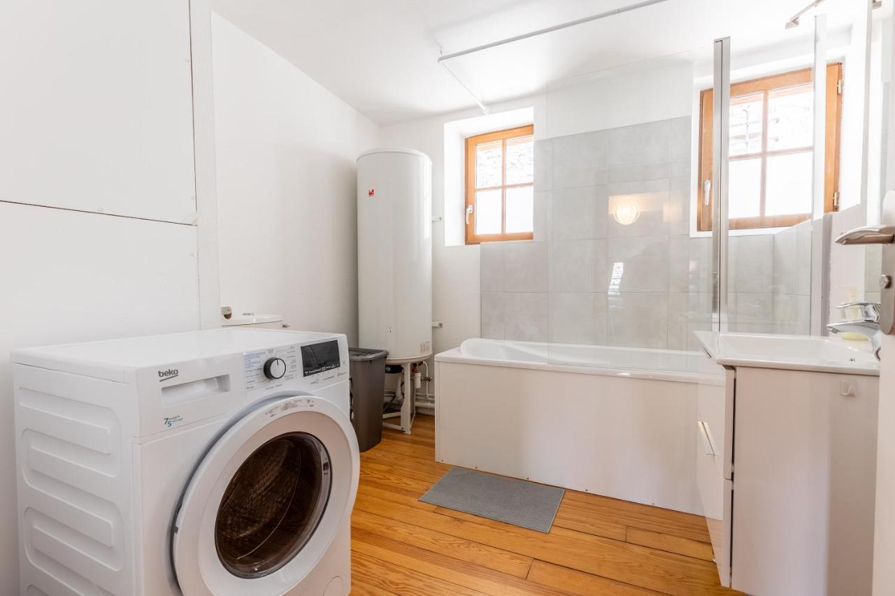 Le Double Pirou # 2 Appartements # Halte Auvergne Thiers Exterior photo