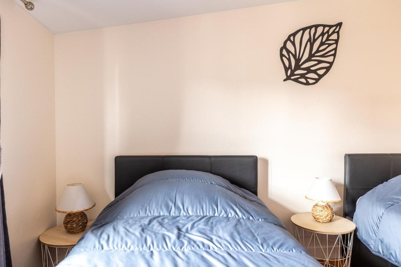 Le Double Pirou # 2 Appartements # Halte Auvergne Thiers Exterior photo