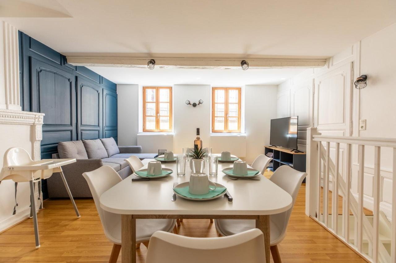 Le Double Pirou # 2 Appartements # Halte Auvergne Thiers Exterior photo